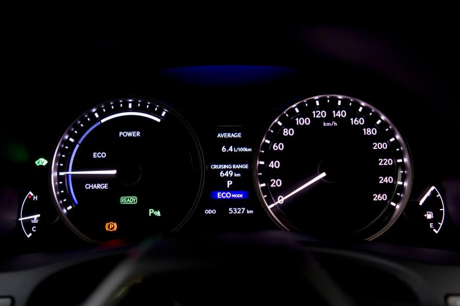  Lexus GS450h Sports Luxury 2012 года  (AU) (фото 9 из 35)